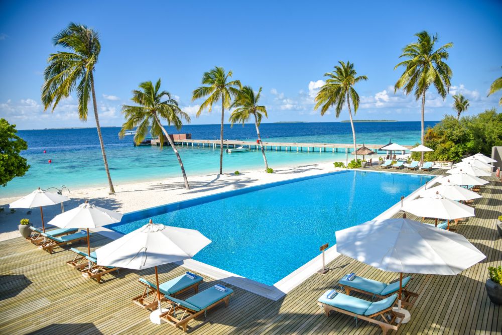 Reethi Faru Resort 4*