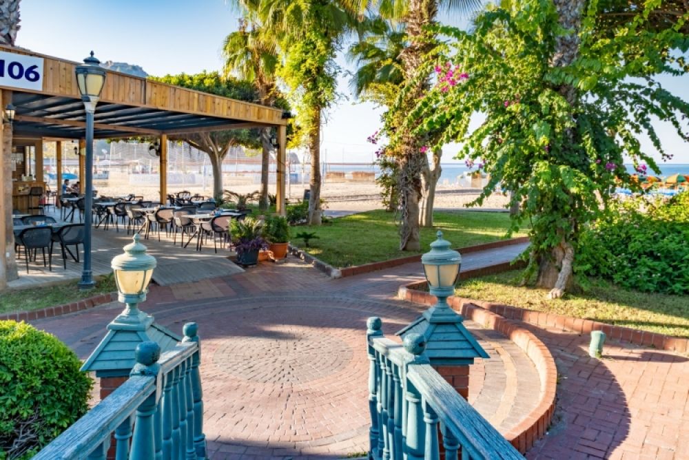 Riviera Zen Hotel 4*