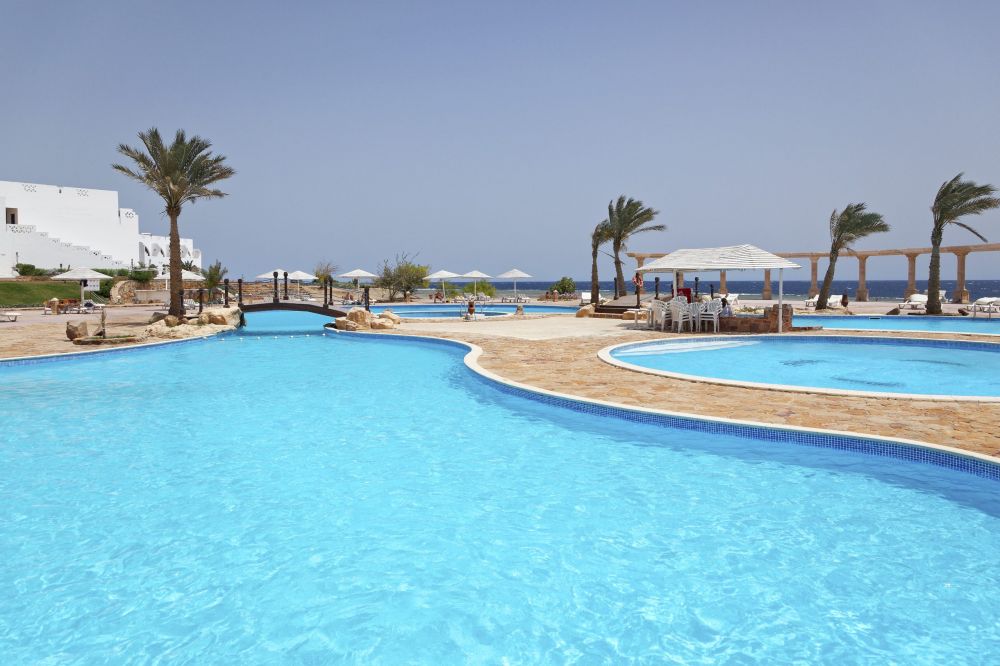 Three Corners Equinox Beach Resort 4*