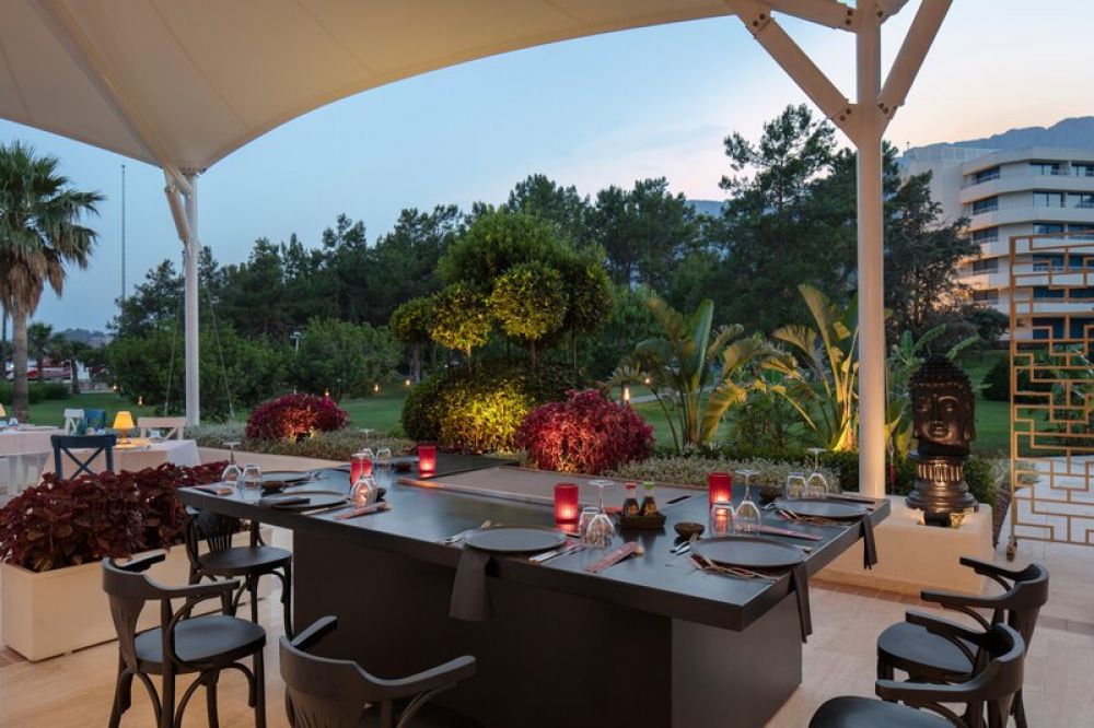 Mirage Park Resort 5*
