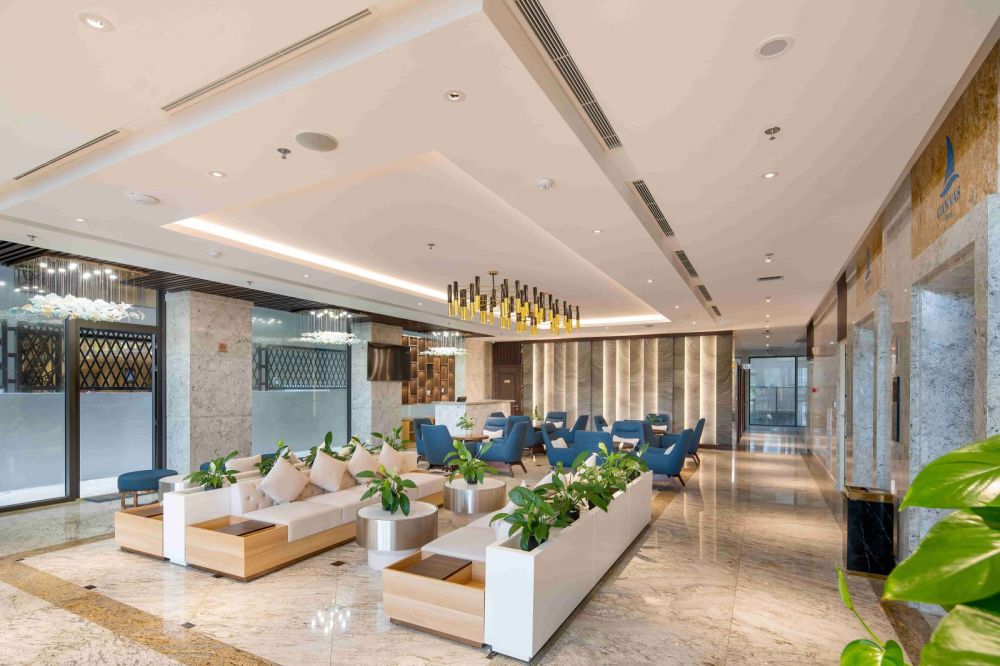 Canvas Danang Beach Hotel 4*