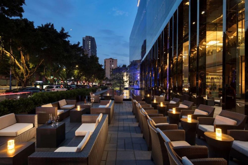 Hilton Guangzhou Tianhe 5*