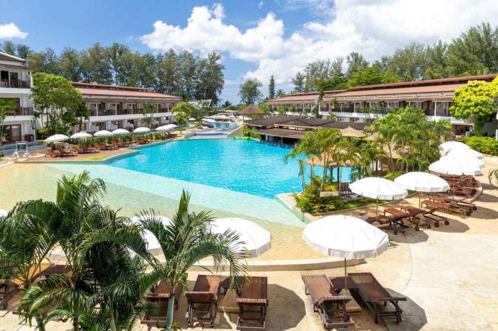 Arinara Beach Resort Phuket 4*