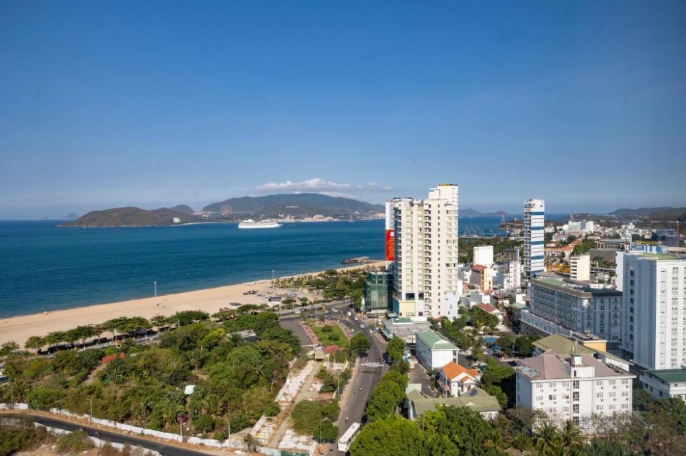 Avari Hotel 4*