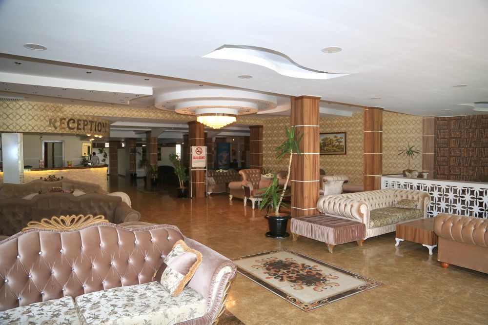 Club Tess Hotel 4*