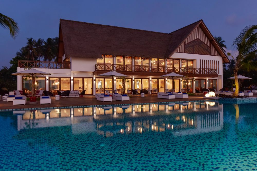 Mercure Maldives Kooddoo 4*