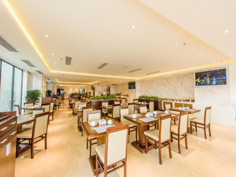 Yarra Ocean Suites Danang 4*