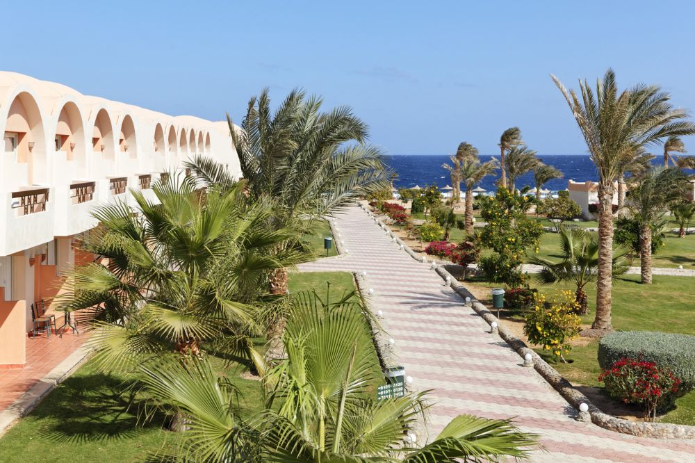 Three Corners Sea Beach Resort 4*