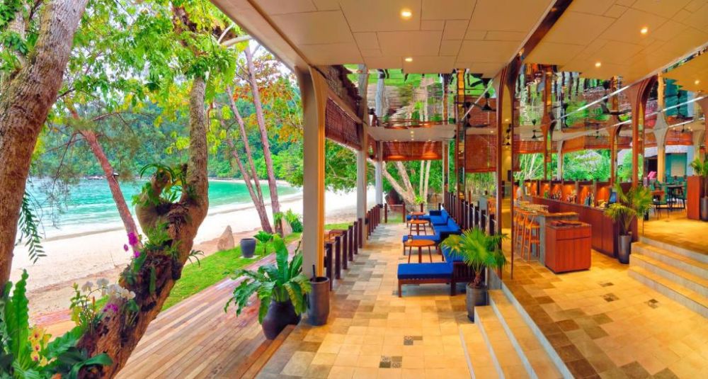 Bunga Raya Island Resort & Spa 5*
