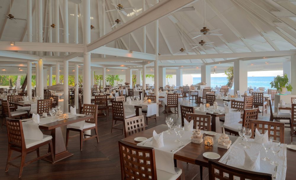 Diamonds Thudufushi Island 5*