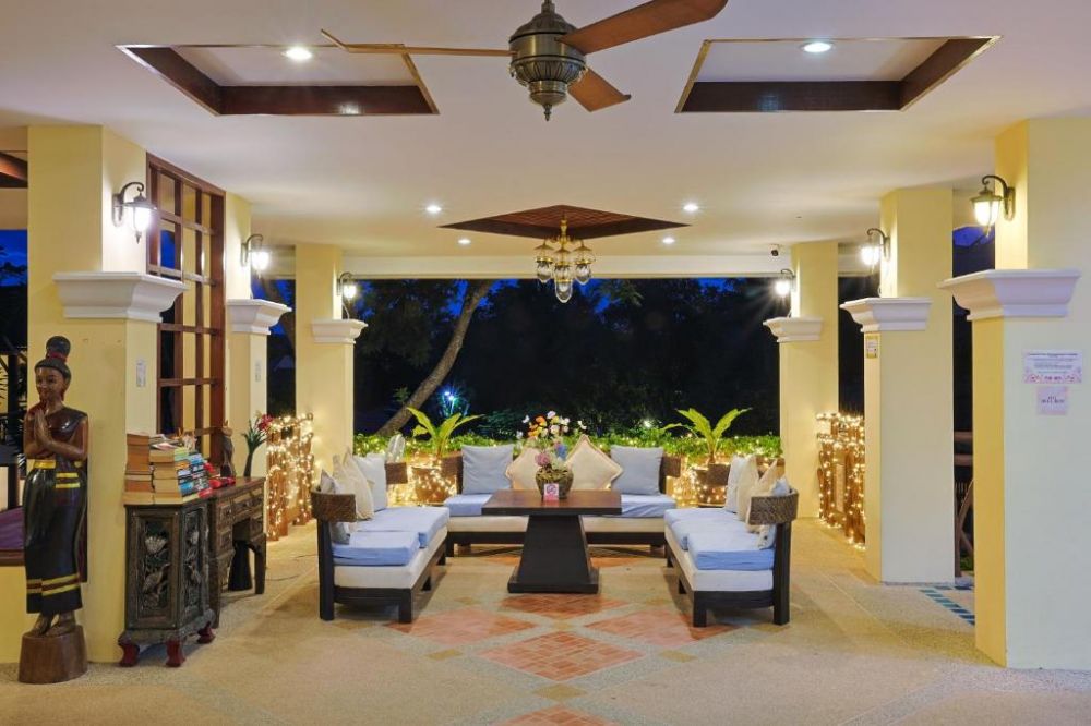 Anyavee Ao Nang Bay Resort 3*