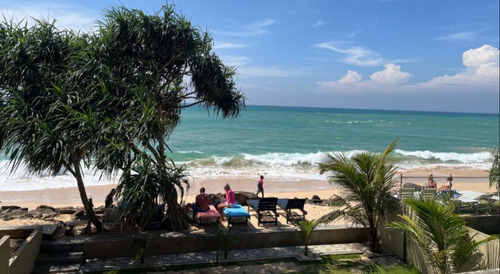 Blue Wave Beach Villa 2*