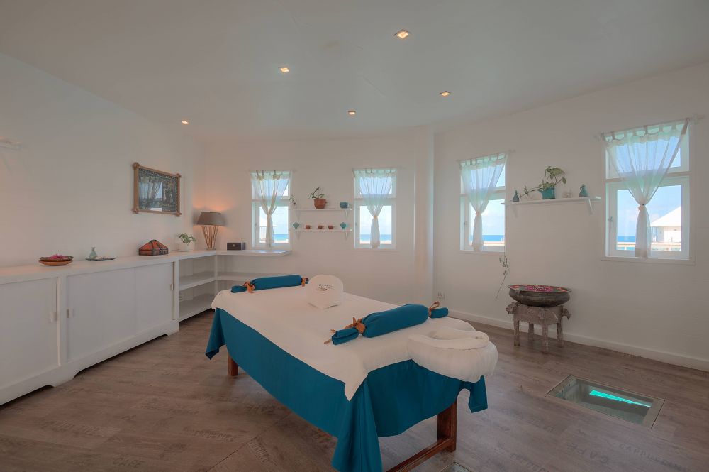 Diamonds Thudufushi Island 5*