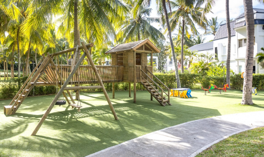 The Ravenala Attitude 4*