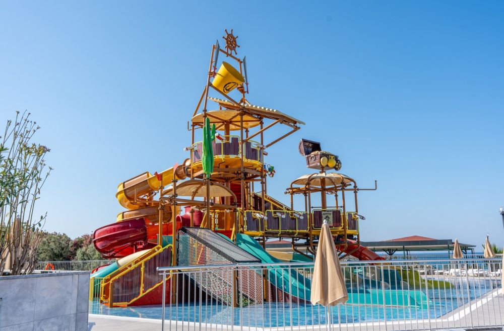 M.C Mahberi Beach 4*