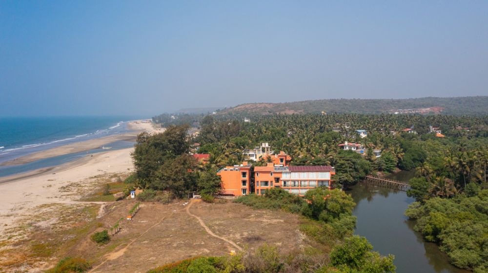 Mandrem Beach Resort (ex. Regenta Place Mandrem Beach Resort) 3*