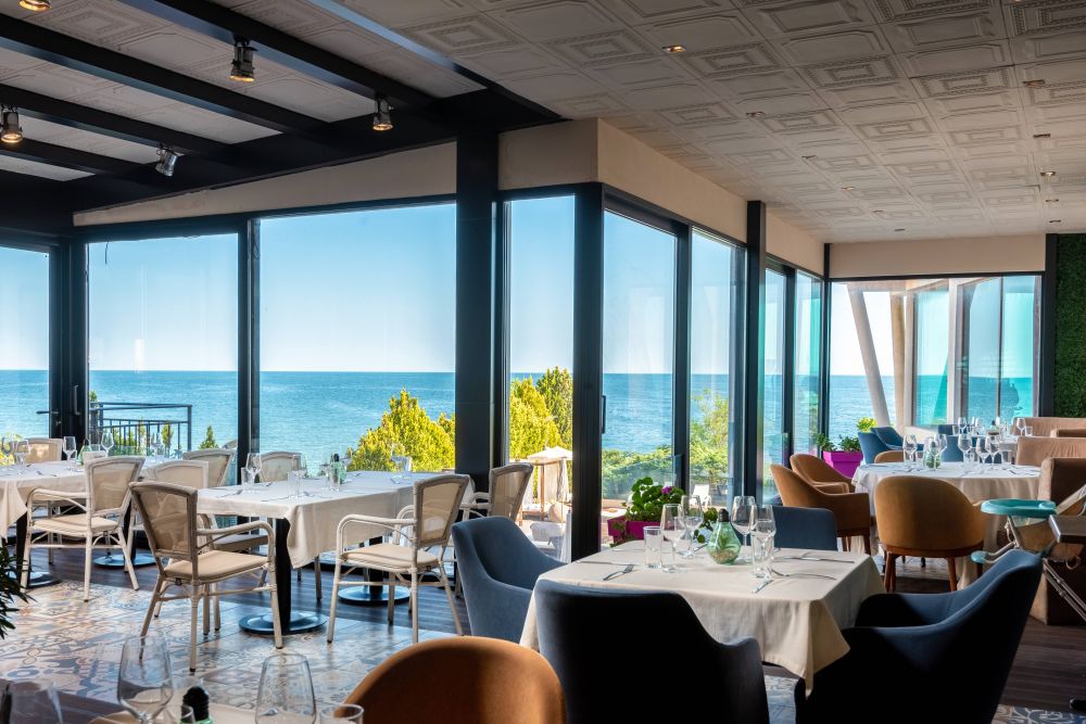Grand Hotel Sveti Vlas 5*