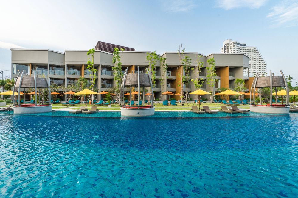 Avani+ Hua Hin Resort 5*