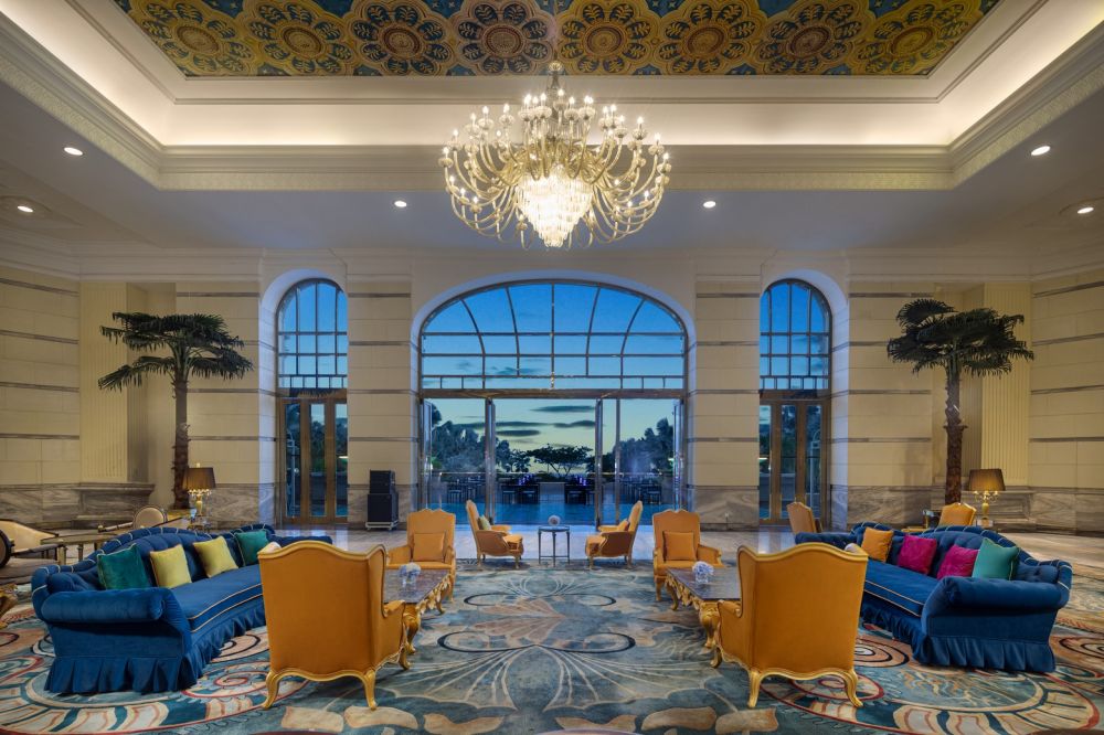 Crowne Plaza Resort Sanya Bay 5*