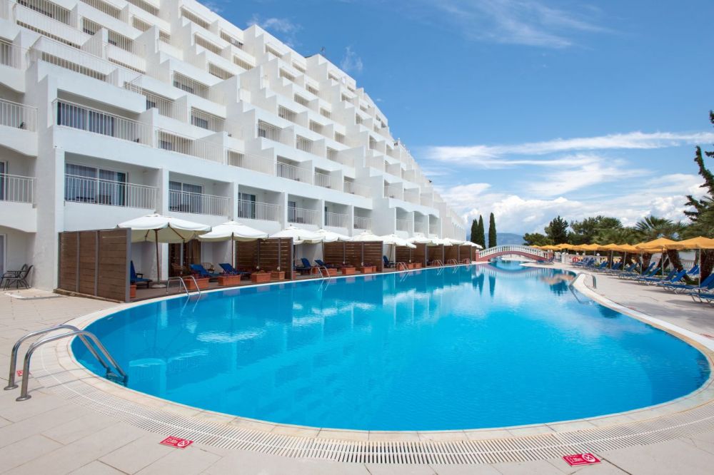 Sunshine Corfu Hotel & Spa 4*