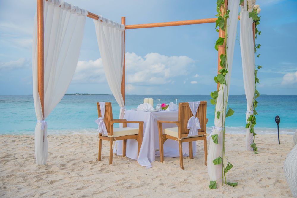 Reethi Faru Resort 4*