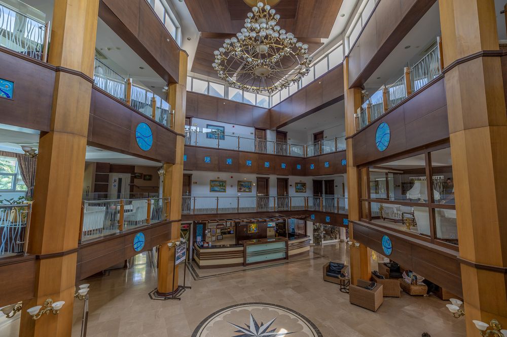 Latanya Park Resort Hotel 4*