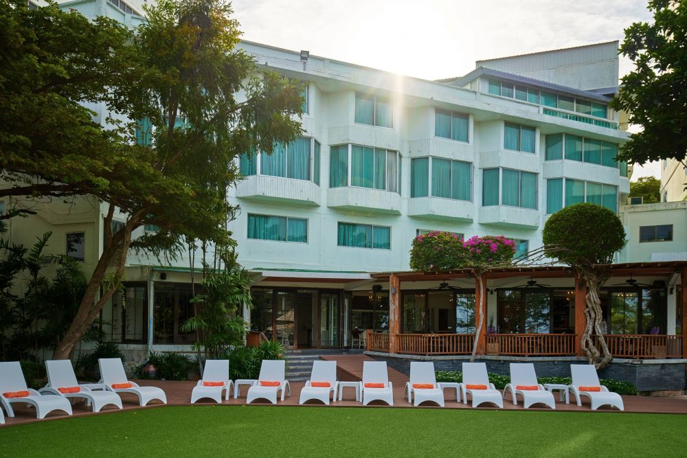 Cosy Beach Hotel 3+