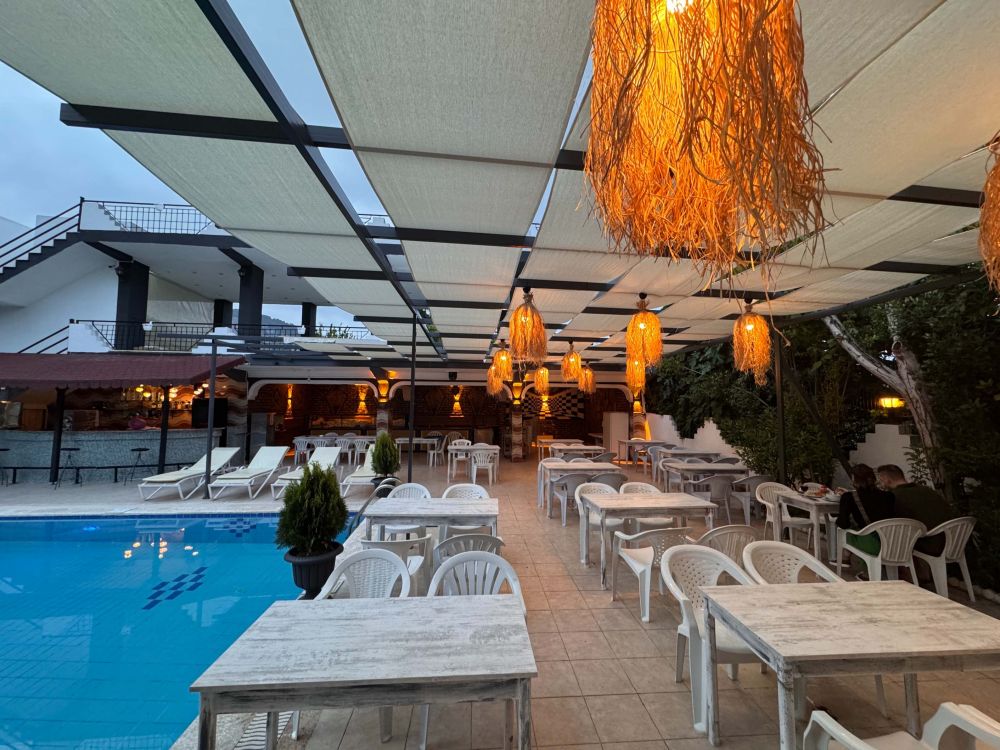 Begonya Hotel 3*