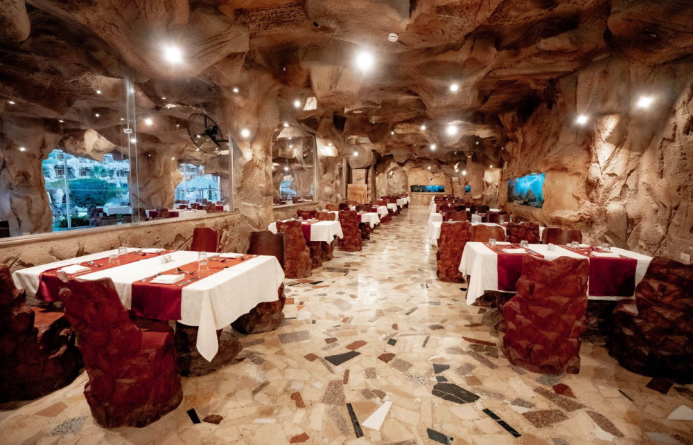 Caves Beach Resort Hurghada 5*
