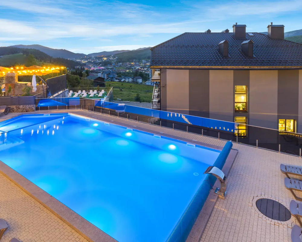 Князів Двір 3*