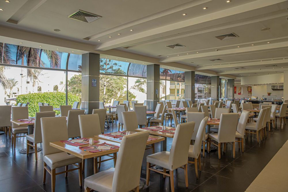 Palm Beach Resort & Spa 4*