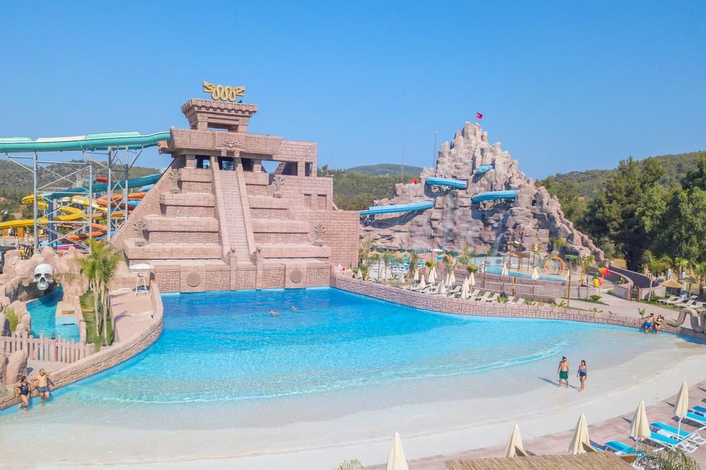 Orka World Hotel & Aquapark 4*