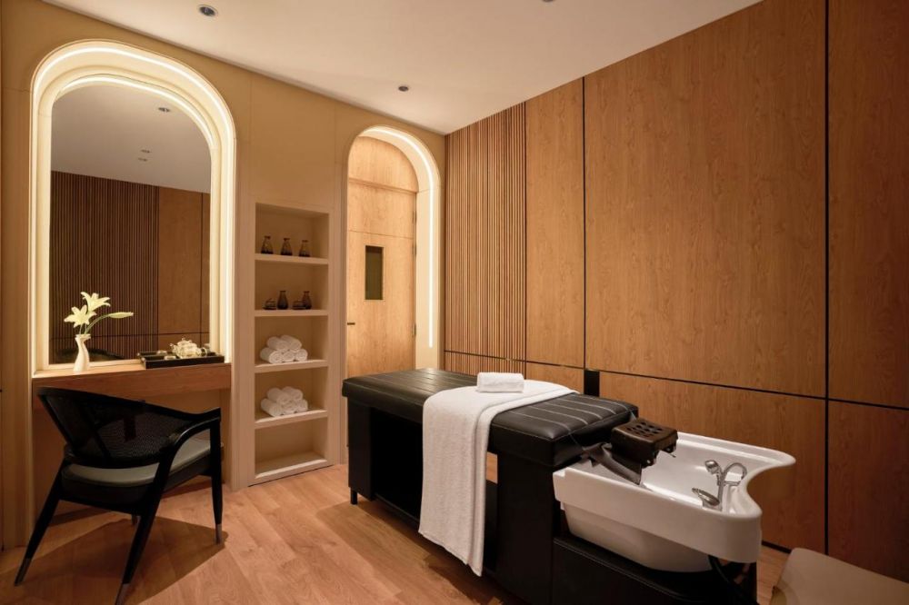 Crowne Plaza Danang City Center 5*