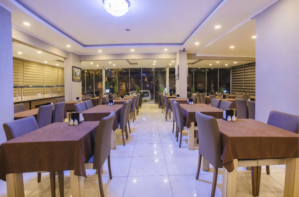 Hawaii Suite Beach Hotel 3*