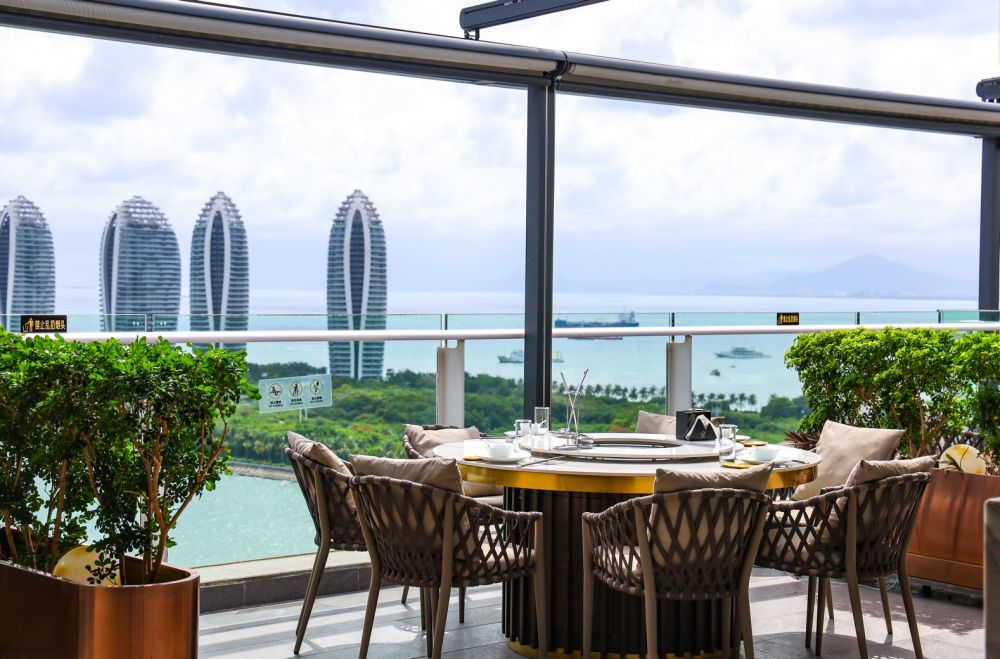 Tiancheng Central Coast Seaview Hotel Sanya 5*