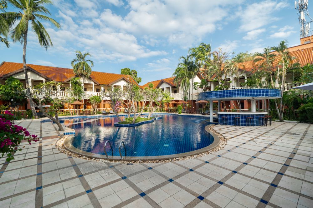 Phuket Leelavadee Hua Ting Resort (ex. Hua Ting Holiday Phuket) 4*