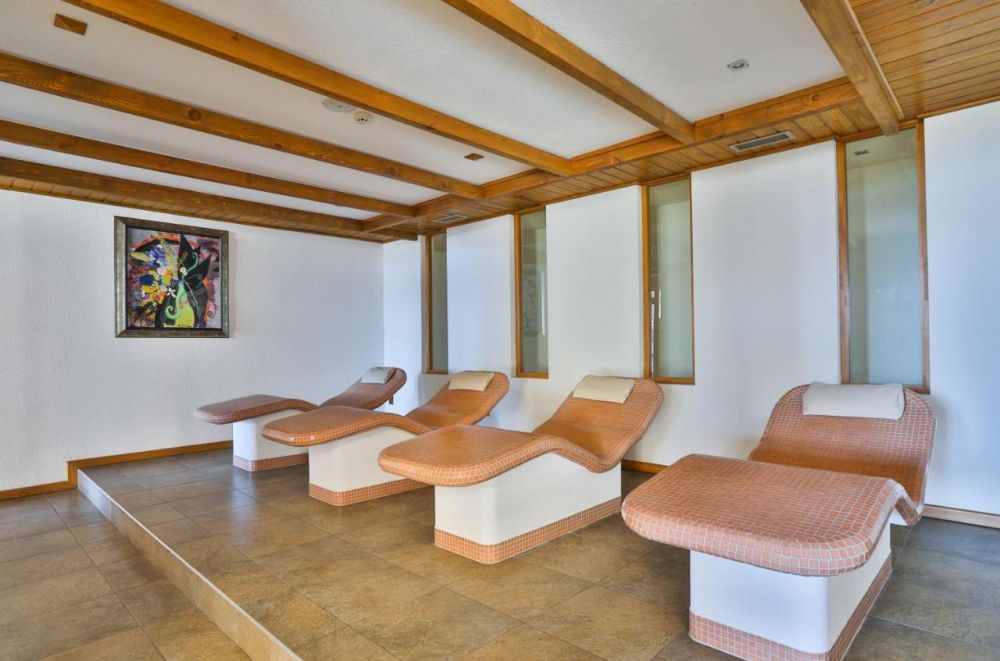 Pirin Golf Holiday Apartments 4*