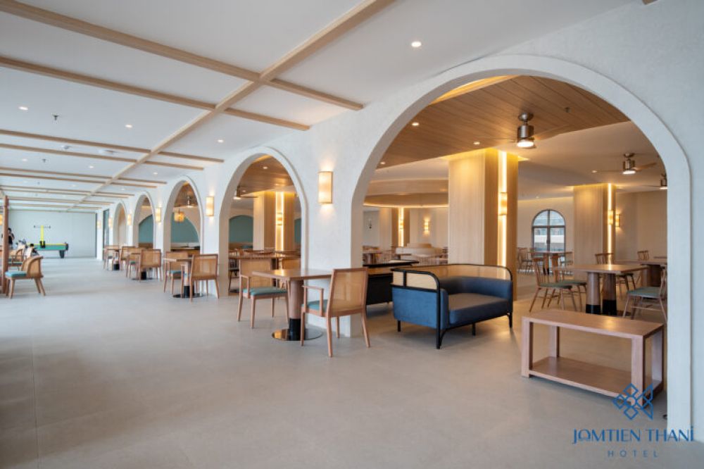 Jomtien Thani Hotel 4*