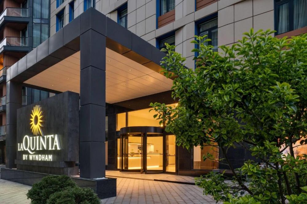 La Quinta by Wyndham Batumi 4*