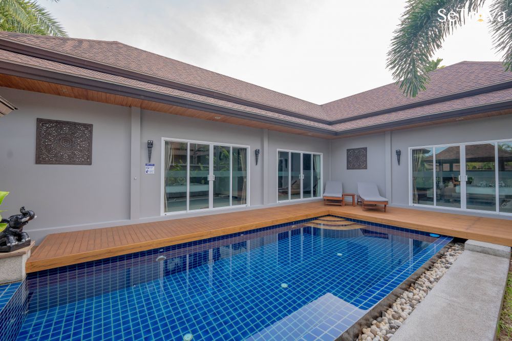 Setrova Nai Harn Grand Pool Villa 