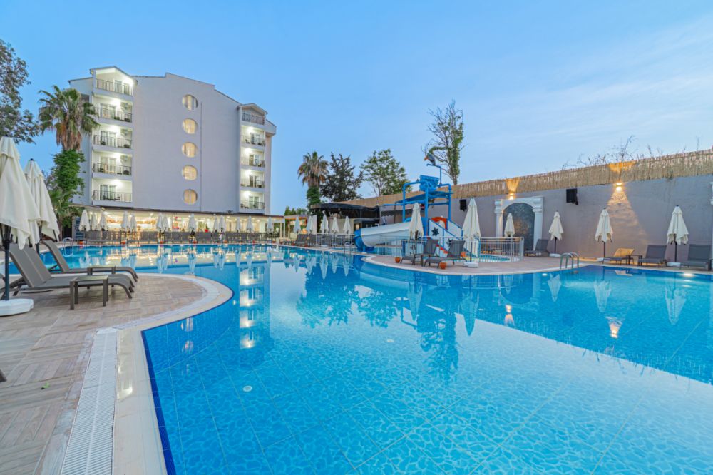 Q Ella Beach Hotel 4*
