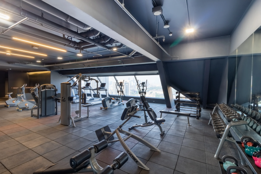 Queensland Hotel Bangkok 4*