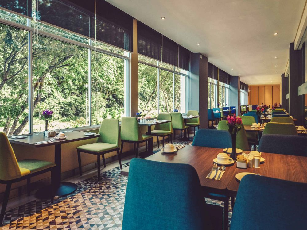 Mercure Kota Kinabalu City Centre 4*