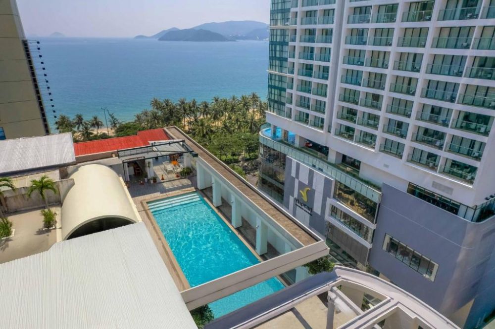 Rembrandt Hotel Nha Trang 3*