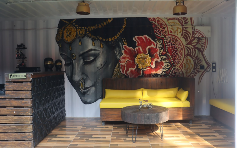 Da Beach Box Pub & Resort 3*