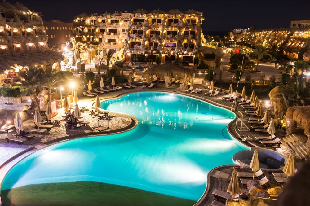 Caves Beach Resort Hurghada 5*