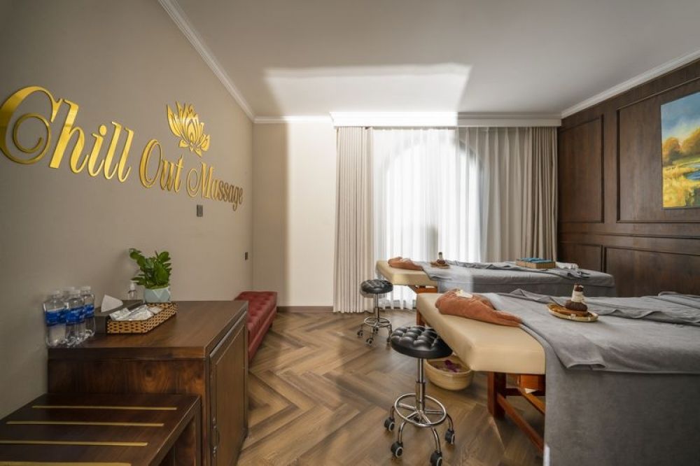 Golden Lotus Luxury 4*