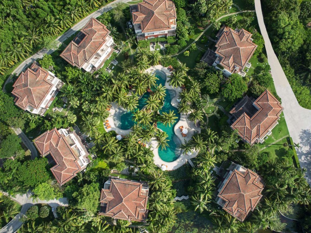 Swissotel & Grand Mercure Sanya Yalong Bay 5*