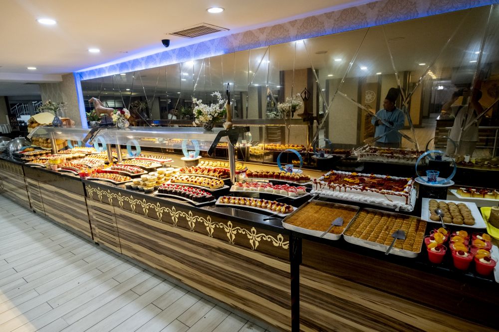 Asrin Beach Hotel 4*