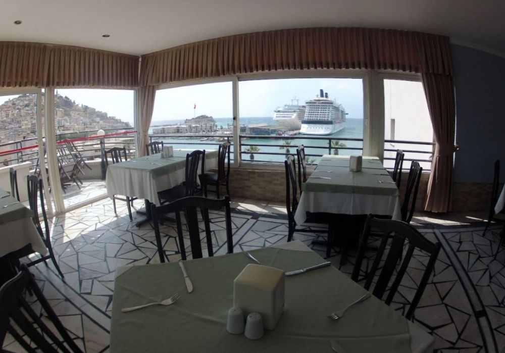 Surtel Hotel 3*
